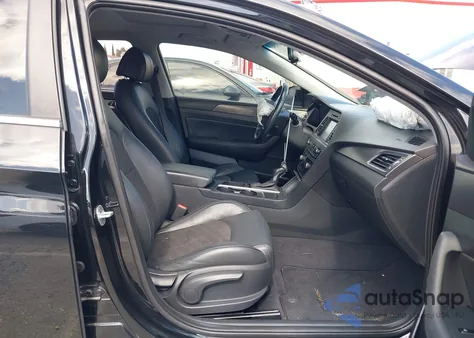 2017 Hyundai Sonata Sport z USA, uszkodzony, nr VIN 5NPE34AF6HH437636